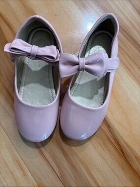 Girls' Pink Patent Bow Mary Jane Dress Shoes